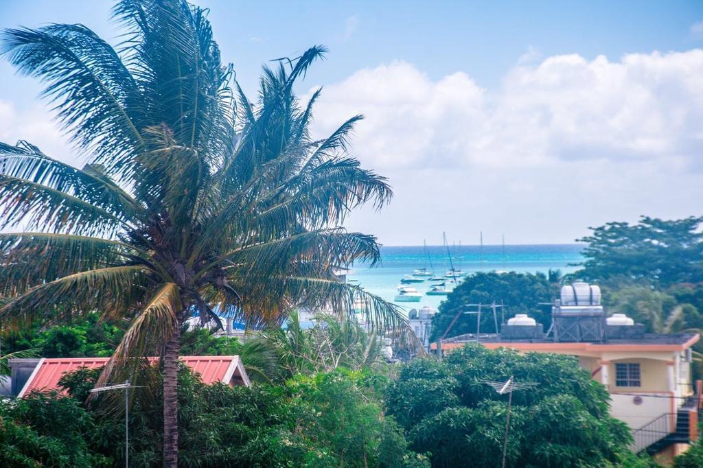 The Palm Residence Grand-Baie Exterior photo